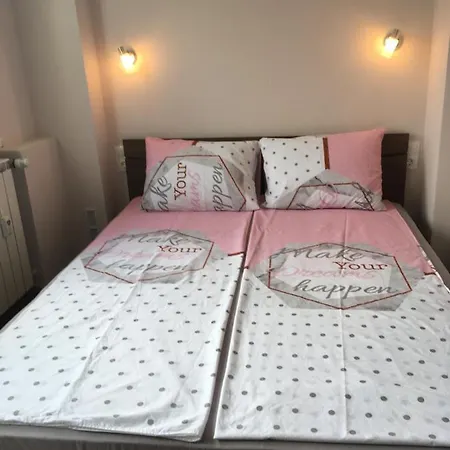 Apartment Modern In Mladost 3 *